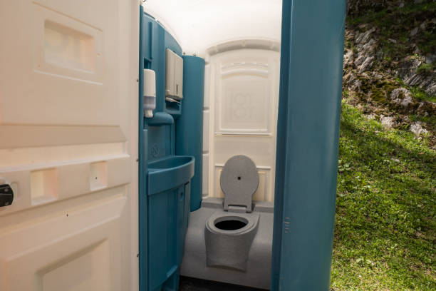 Best Affordable porta potty rental  in Paola, KS